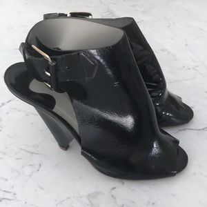 Gently Worn Chloé Black Patent Leather Sandals
